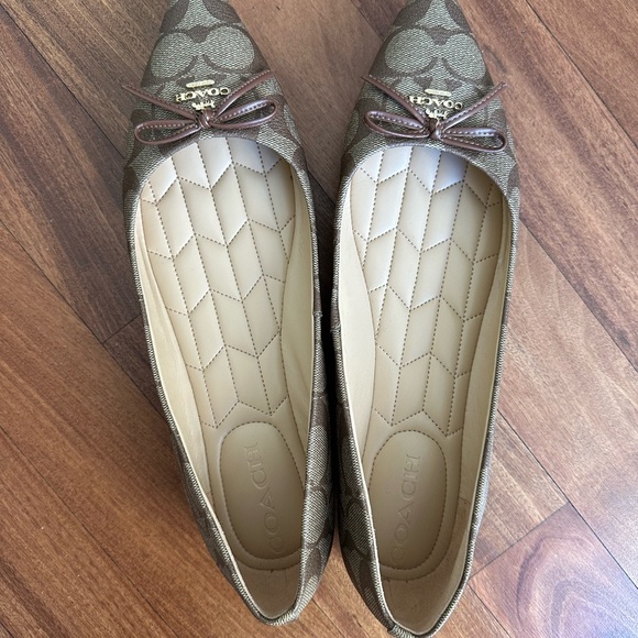 Stunning Coach flats - size 10 - Picture 5 of 5